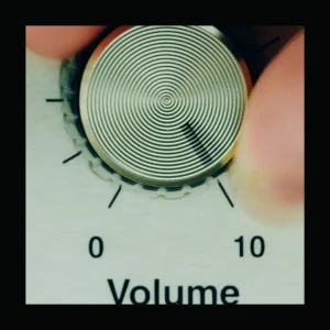 A volume dial turned to its max volume of 10.